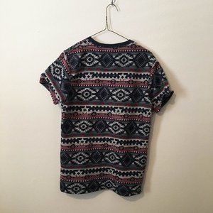 ON THE BYAS - T-Shirt